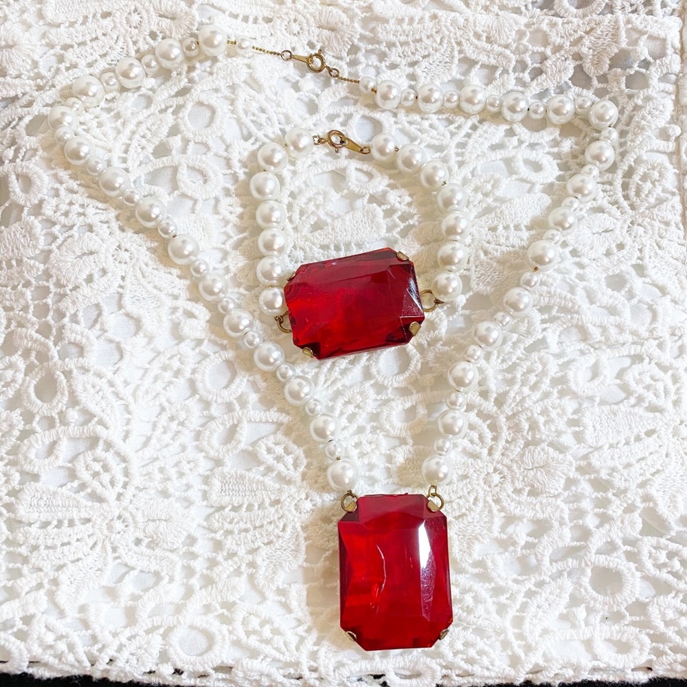 Vintage Pearl Candy Apple Necklace Bracelet Set